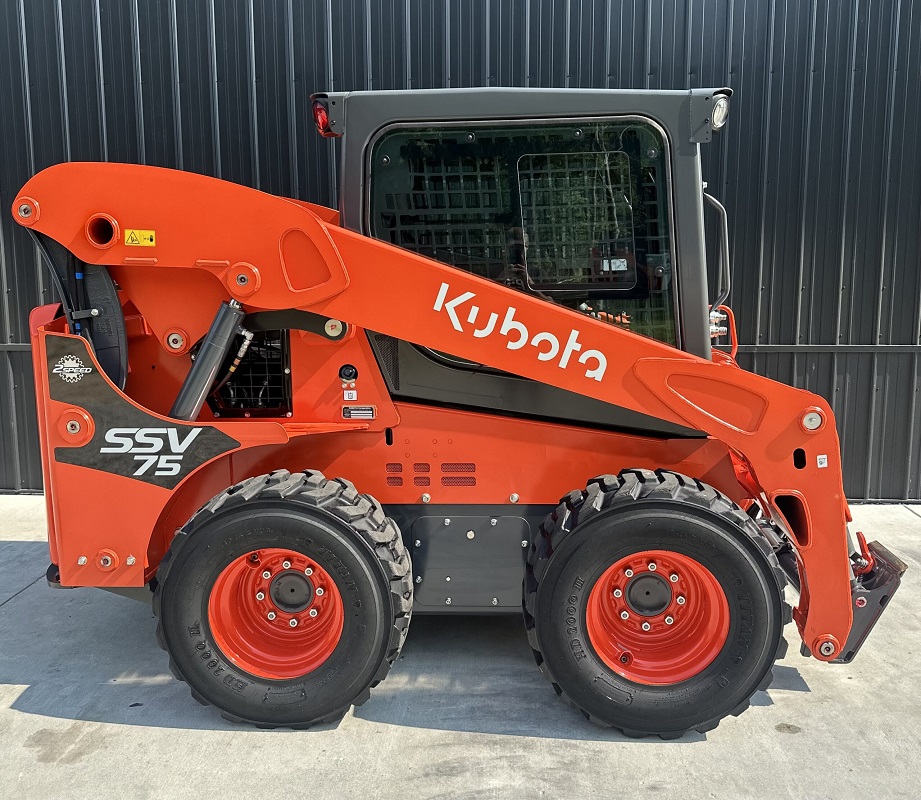 2023 Kubota SSV75 Skid Steer